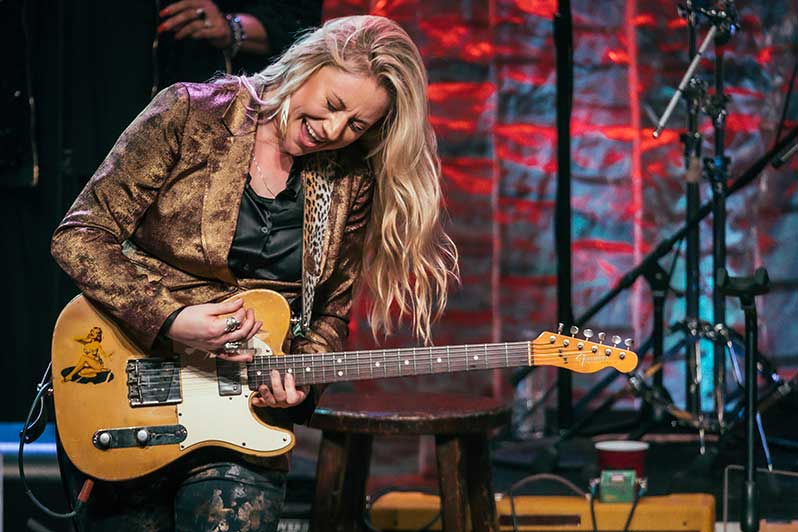 image of Joanne Shaw Taylor a British musician